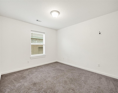 3021 Quarry Springs Drive - Photo Thumbnail 17