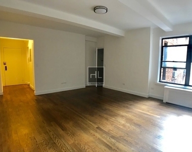 West 73rd Street - Photo Thumbnail 1