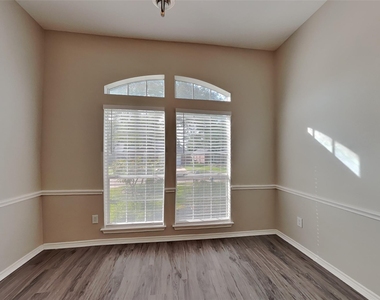 20214 Stone Falls Court - Photo Thumbnail 5
