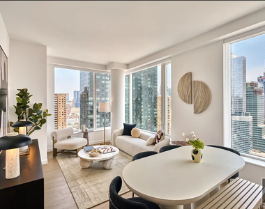 10th Avenue - Photo Thumbnail 1