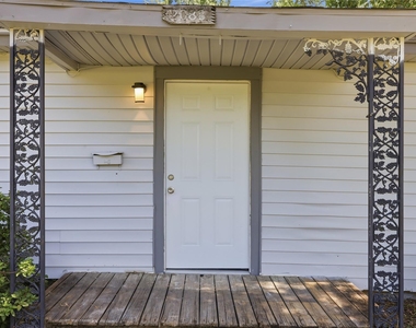2088 Pope Street - Photo Thumbnail 3