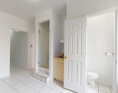 1427 York Avenue - Photo Thumbnail 2