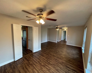 16510 Oxnard Lane - Photo Thumbnail 7