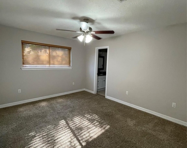 16510 Oxnard Lane - Photo Thumbnail 21