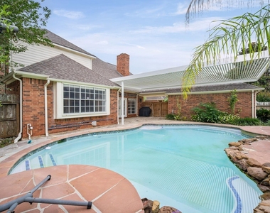 3622 Springhill Lane - Photo Thumbnail 23