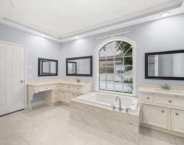 3622 Springhill Lane - Photo Thumbnail 10