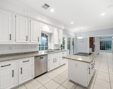 3622 Springhill Lane - Photo Thumbnail 7