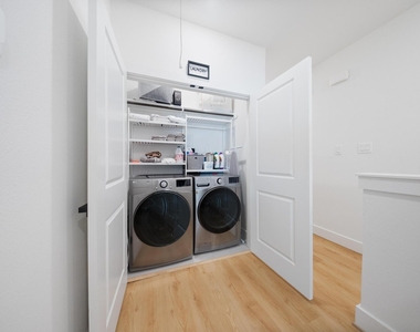 4032 Porter Street - Photo Thumbnail 21