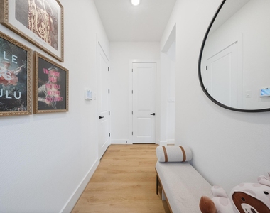 4032 Porter Street - Photo Thumbnail 2