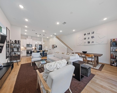 4032 Porter Street - Photo Thumbnail 6