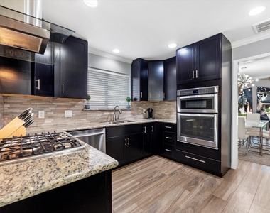 12539 Honeywood Trail - Photo Thumbnail 12