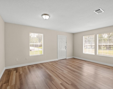 8244 Hartford Street - Photo Thumbnail 6
