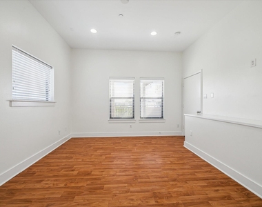 1316 Welch Street - Photo Thumbnail 15