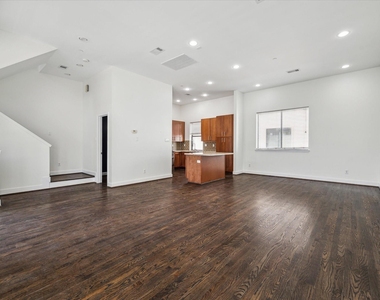 1316 Welch Street - Photo Thumbnail 3