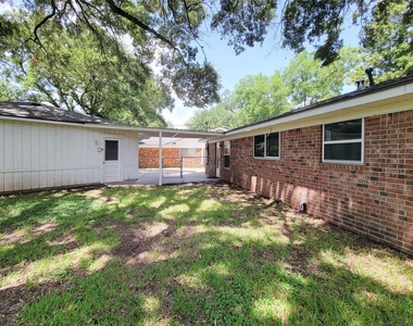 111 Azalea - Photo Thumbnail 35