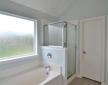 9238 Clearwood Landing Boulevard - Photo Thumbnail 10