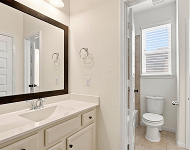 3020 Rocky Canyon Drive - Photo Thumbnail 38