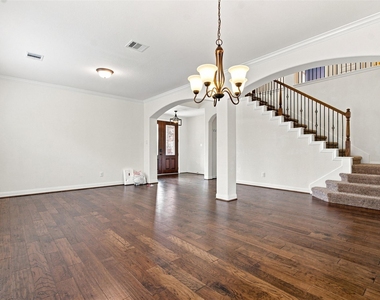 3020 Rocky Canyon Drive - Photo Thumbnail 5