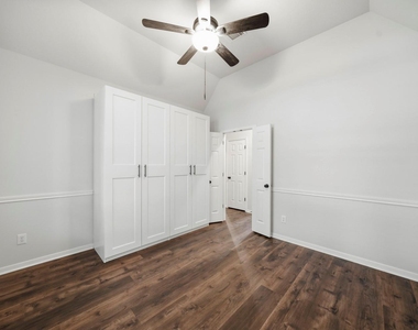 2875 Wimbledon Lane - Photo Thumbnail 17
