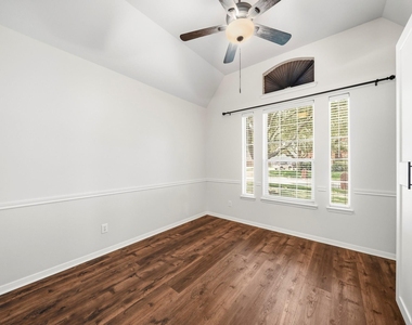2875 Wimbledon Lane - Photo Thumbnail 16