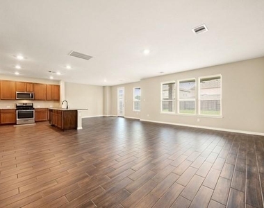 14626 Lofty Cedar Drive - Photo Thumbnail 5