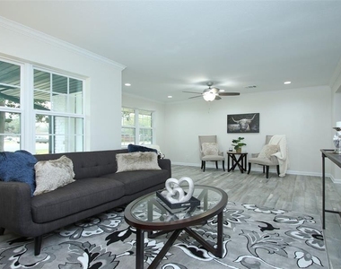 8741 Blankenship Drive - Photo Thumbnail 11