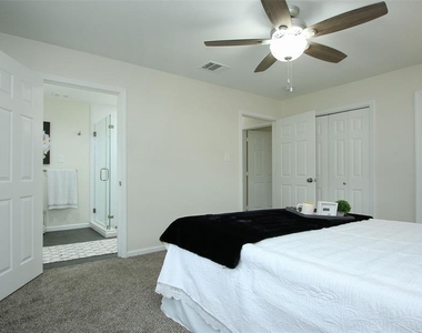 8741 Blankenship Drive - Photo Thumbnail 18