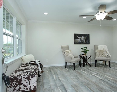 8741 Blankenship Drive - Photo Thumbnail 6