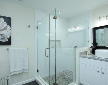 8741 Blankenship Drive - Photo Thumbnail 21