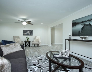 8741 Blankenship Drive - Photo Thumbnail 10