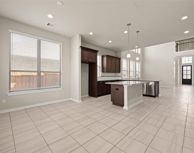 21535 Reserve Hill Lane - Photo Thumbnail 9