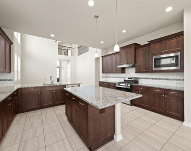 21535 Reserve Hill Lane - Photo Thumbnail 8