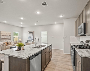 1206 Hugh Landing Lane - Photo Thumbnail 7