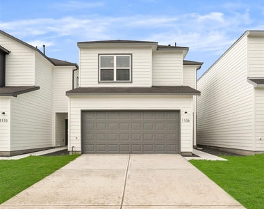 1206 Hugh Landing Lane - Photo Thumbnail 1