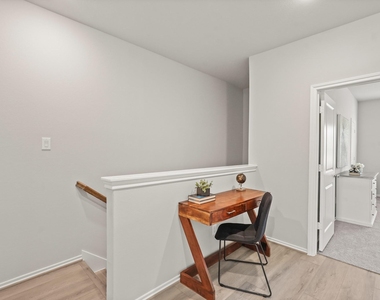 1206 Hugh Landing Lane - Photo Thumbnail 13