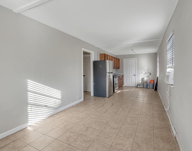 4718 Carmen Street - Photo Thumbnail 12