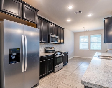 11835 Apple Harvest Lane - Photo Thumbnail 8