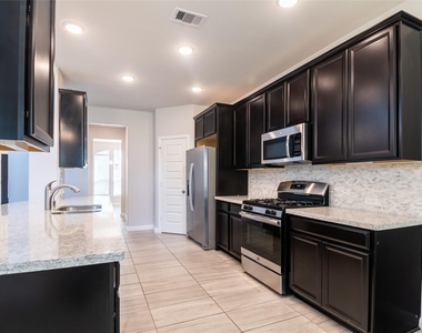 11835 Apple Harvest Lane - Photo Thumbnail 9
