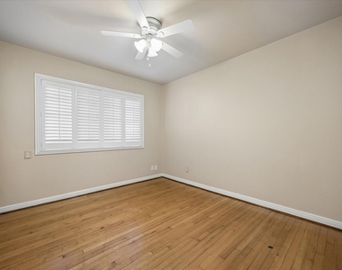 5305 Judalon Lane - Photo Thumbnail 6