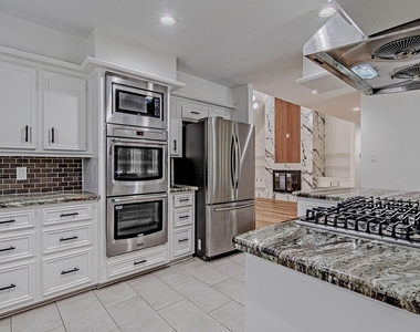 3406 Forest Village Drive - Photo Thumbnail 18