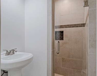 3406 Forest Village Drive - Photo Thumbnail 20