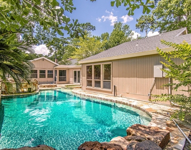 3406 Forest Village Drive - Photo Thumbnail 39