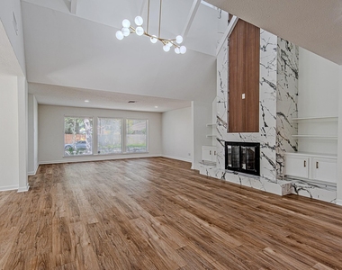 3406 Forest Village Drive - Photo Thumbnail 6