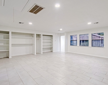 3406 Forest Village Drive - Photo Thumbnail 25