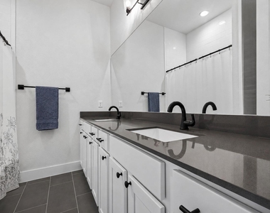 5737 White Magnolia Street - Photo Thumbnail 22
