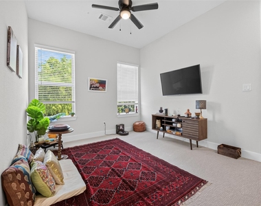 5737 White Magnolia Street - Photo Thumbnail 14
