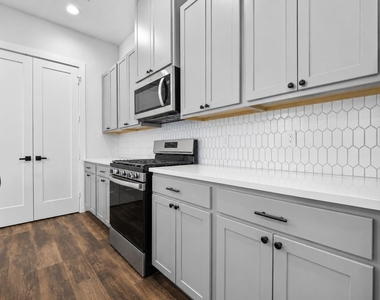 5737 White Magnolia Street - Photo Thumbnail 11