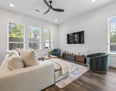 5737 White Magnolia Street - Photo Thumbnail 5