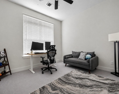 5737 White Magnolia Street - Photo Thumbnail 20