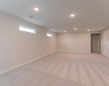 8555 Blueberry Ash Street - Photo Thumbnail 23